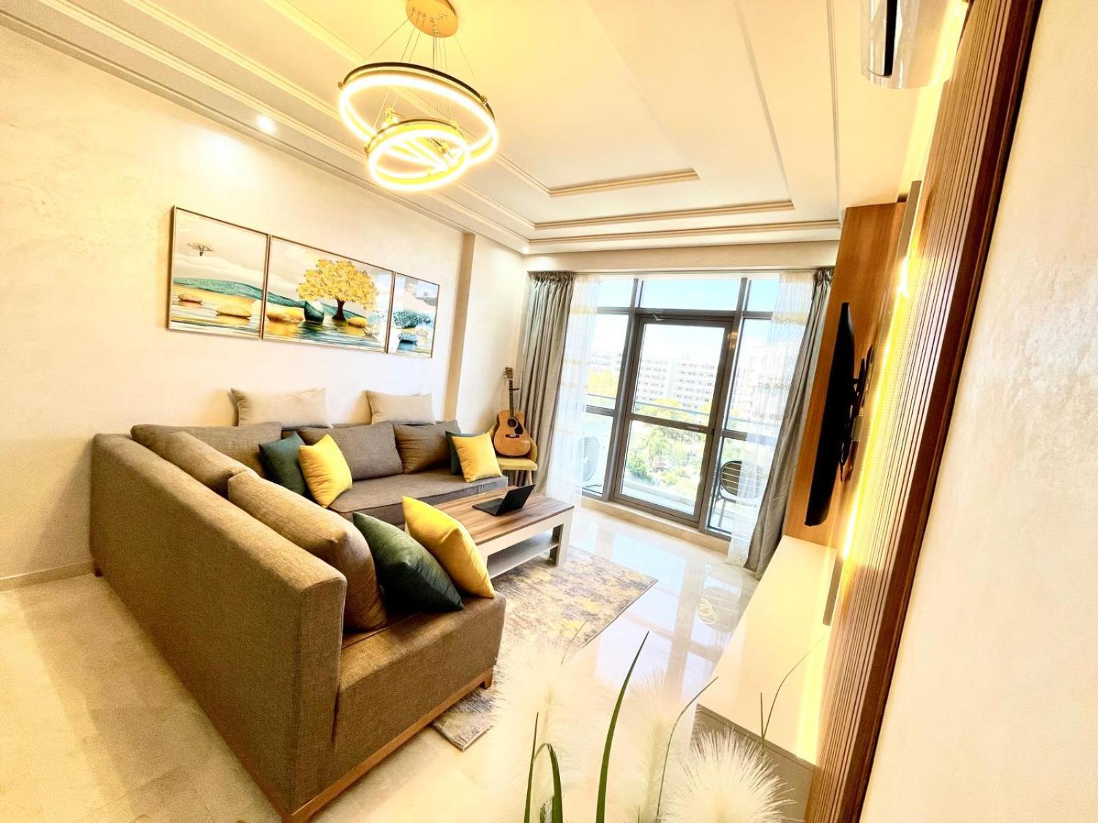 Modern Elegance With Sea Views In Central Tangier - Steps To Beach, Train And Attractions! Exterior foto